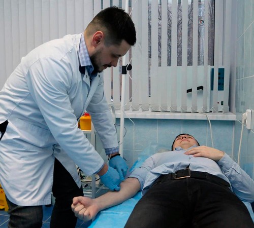 Вывод из запоя в Шадринске